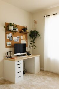 Consejos prácticos para organizar tu espacio de trabajo en casa